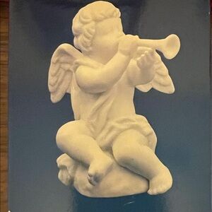 Avon Nativity Collectibles The Cherub figurine